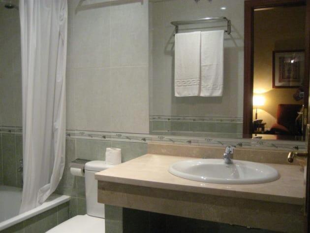 Apartamentos Don Juan Манилва Экстерьер фото