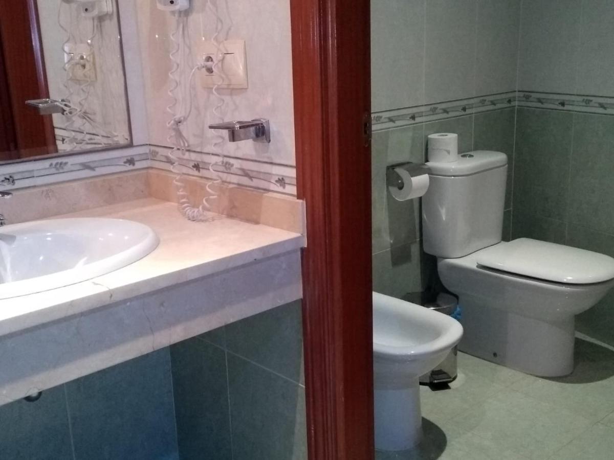 Apartamentos Don Juan Манилва Экстерьер фото
