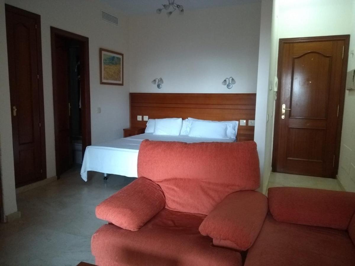 Apartamentos Don Juan Манилва Экстерьер фото