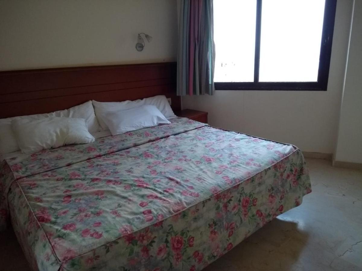 Apartamentos Don Juan Манилва Экстерьер фото