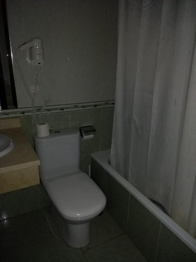 Apartamentos Don Juan Манилва Экстерьер фото