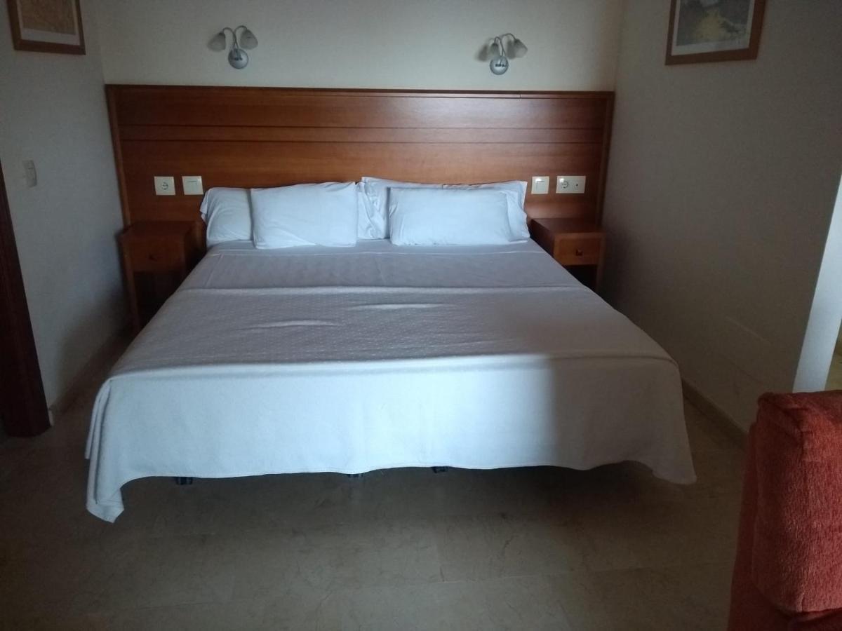 Apartamentos Don Juan Манилва Экстерьер фото